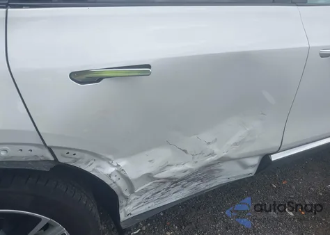 2024 Cadillac Lyriq Tech W/1Sa z USA, uszkodzony, nr VIN 1GYKPMRK1RZ121459